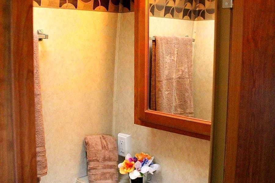 Photo 35 - 2007 Forest River Class C Motorhome rental photo 37