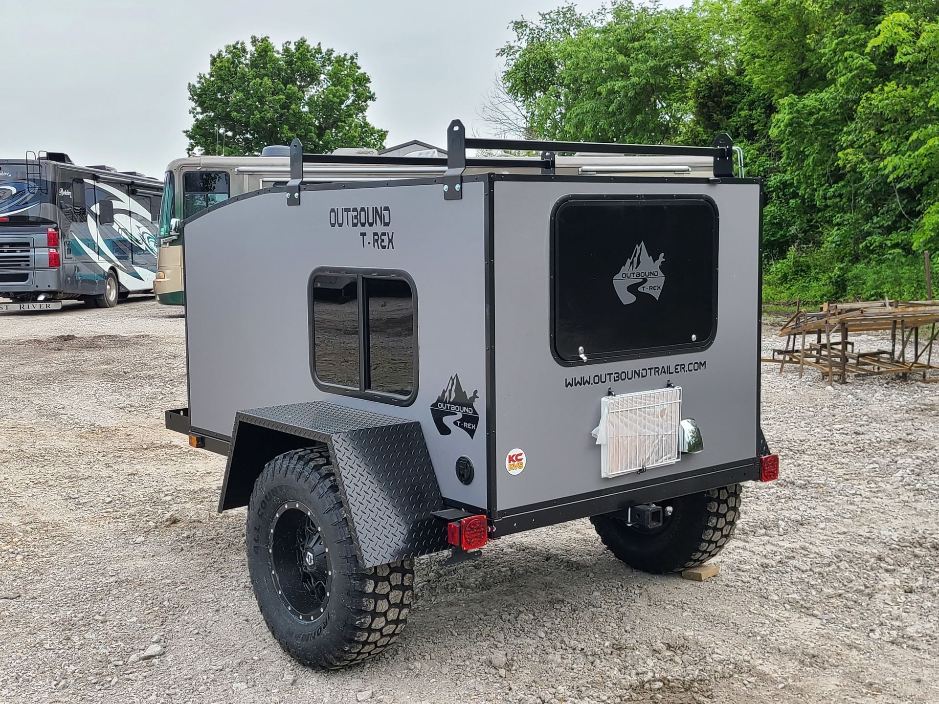 Photo 3 - 2021 Custom Travel Trailer rental photo 6