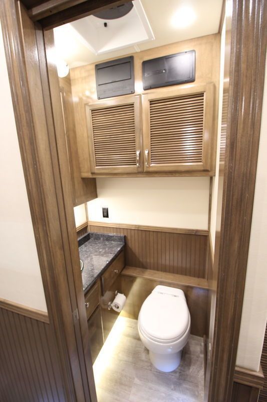 Photo 3 - 2019 Showhauler Class A Motorhome rental photo 3