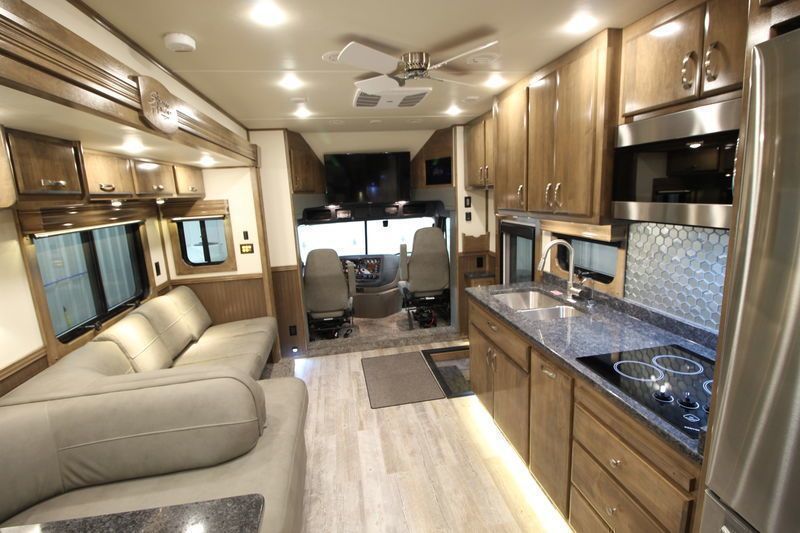 Photo 3 - 2019 Showhauler Class A Motorhome rental photo 4