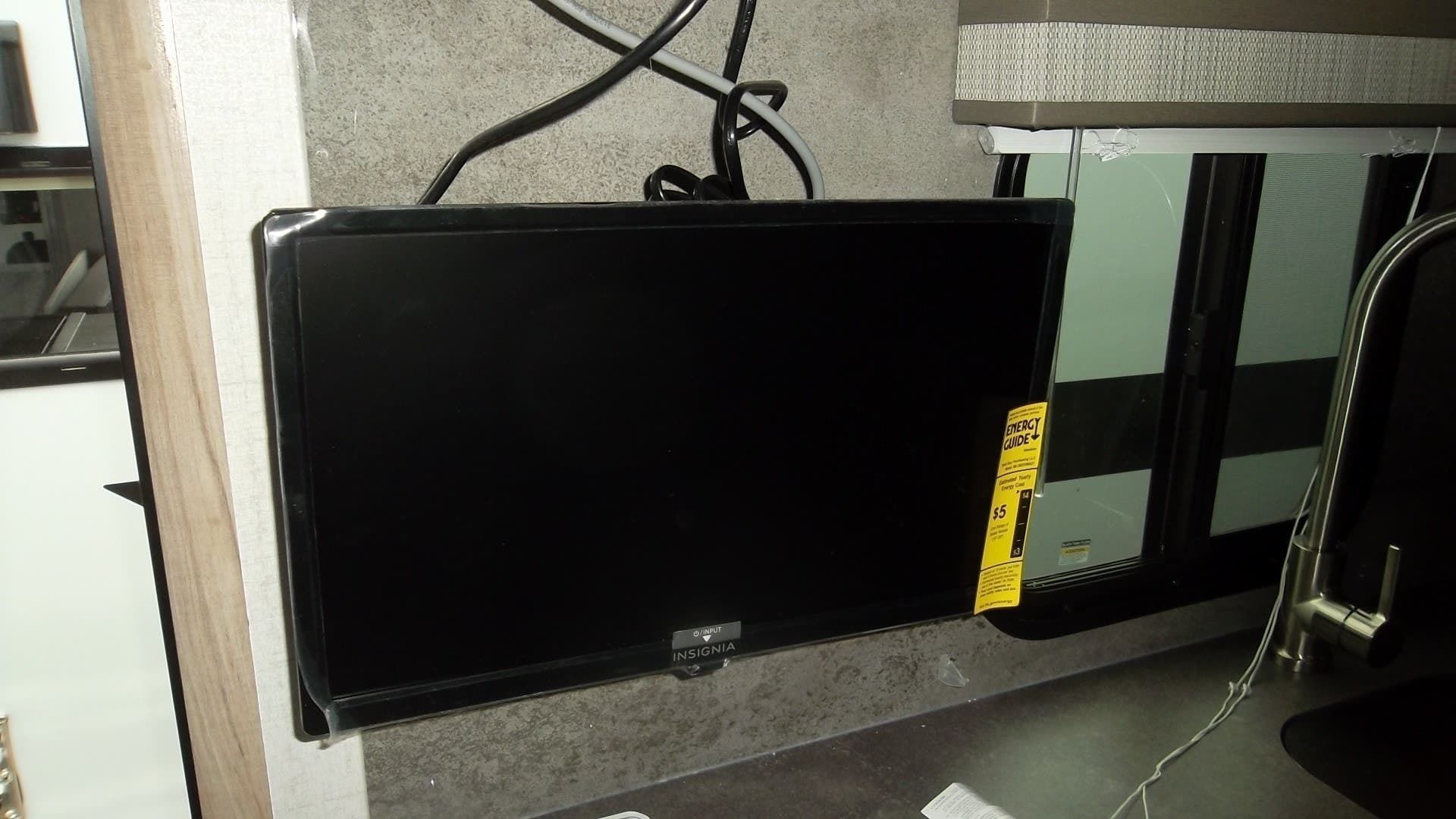 Photo 10 - 2021 Winnebago Travel Trailer rental photo 12
