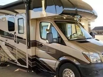 Photo 0 - 2018 Forest River Class C Motorhome rental photo 2