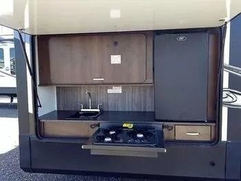Photo 12 - 2019 Highland Ridge Fifth Wheel rental photo 14