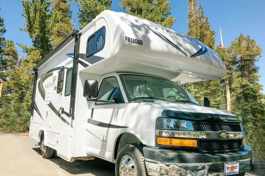 Photo 11 - 2018 Forest River Class C Motorhome rental photo 13