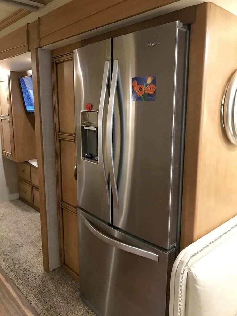 Photo 0 - 2018 Newmar Class A Motorhome rental photo 4