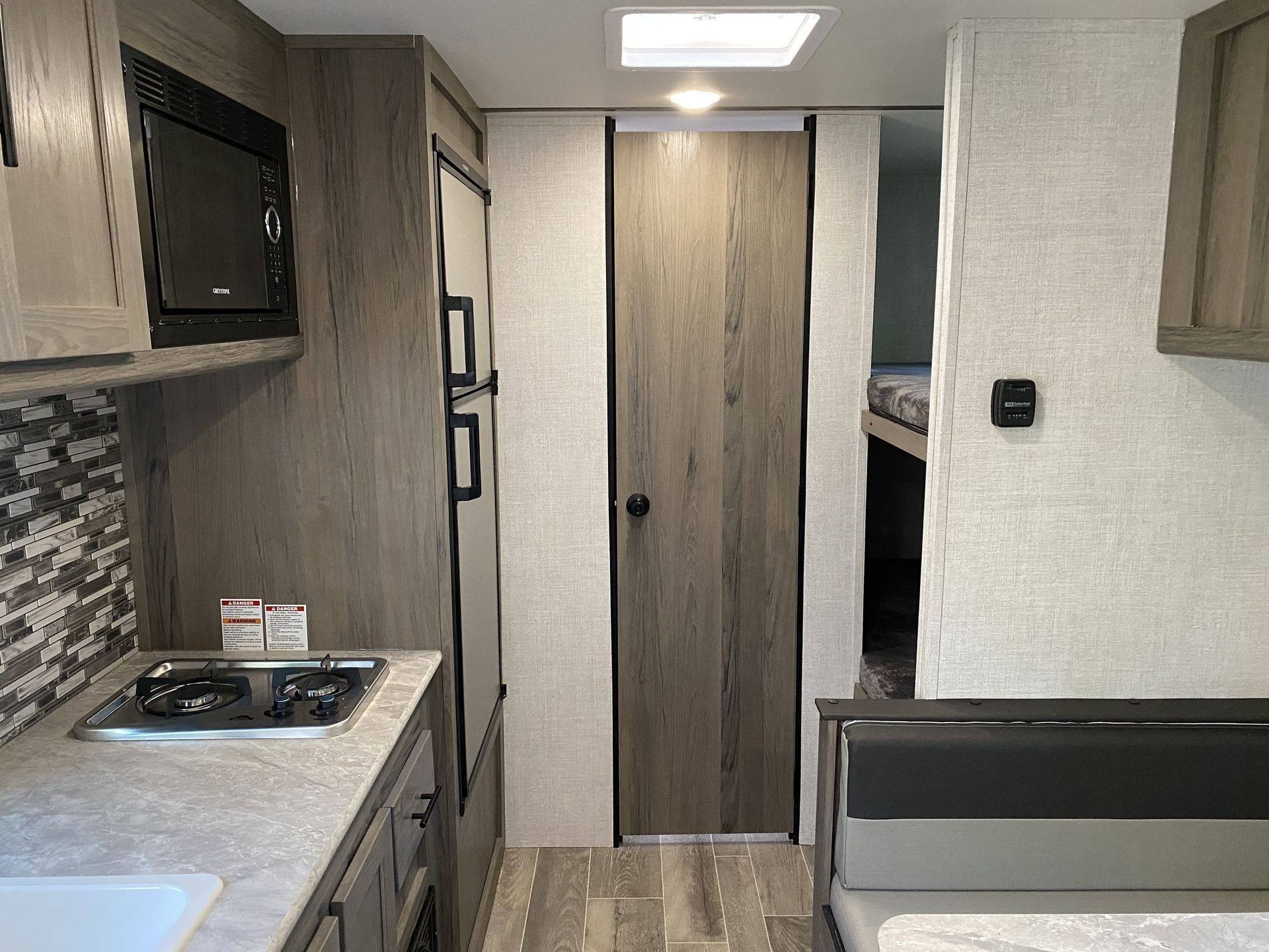 Photo 8 - 2021 Gulf Stream Travel Trailer rental photo 11