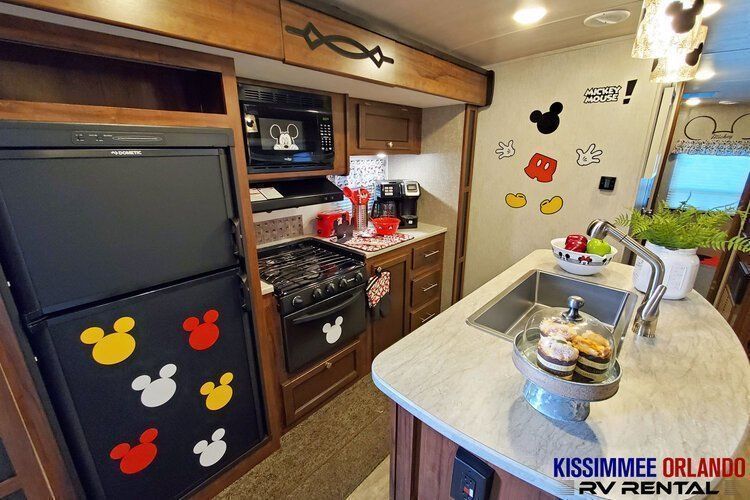 Photo 10 - 2020 Heartland Travel Trailer rental photo 12