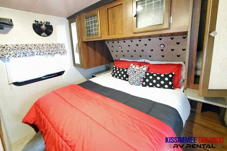 Photo 16 - 2020 Heartland Travel Trailer rental photo 18