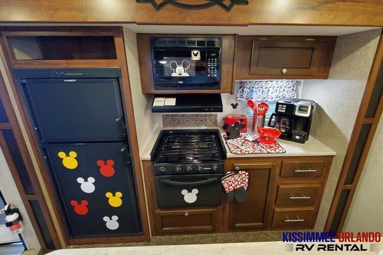 Photo 19 - 2020 Heartland Travel Trailer rental photo 21