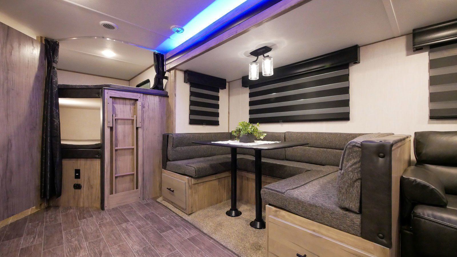 Photo 5 - 2021 Cherokee Trailer Travel Trailer rental photo 7