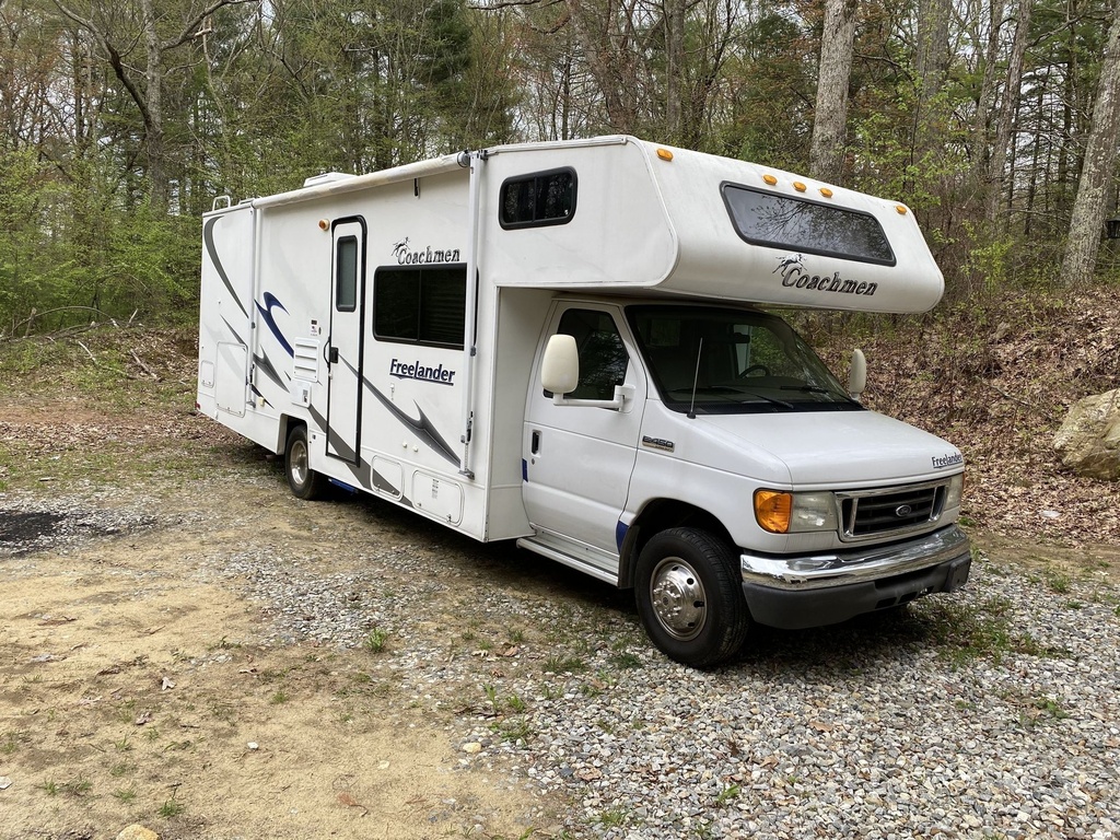 Photo 2 - 2007 Coachmen Class C Motorhome rental photo 10