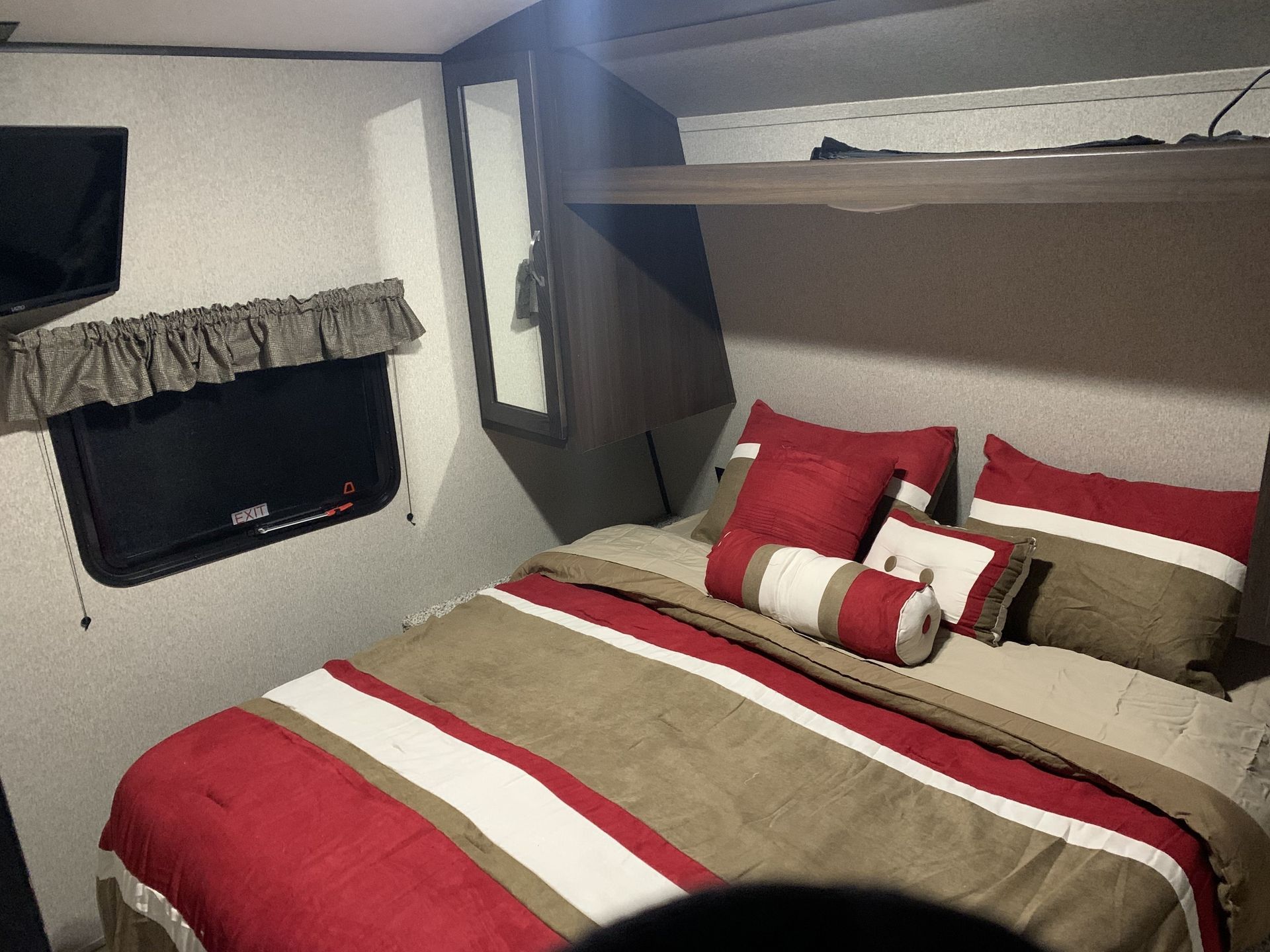 Photo 5 - 2020 Keystone Travel Trailer rental photo 12