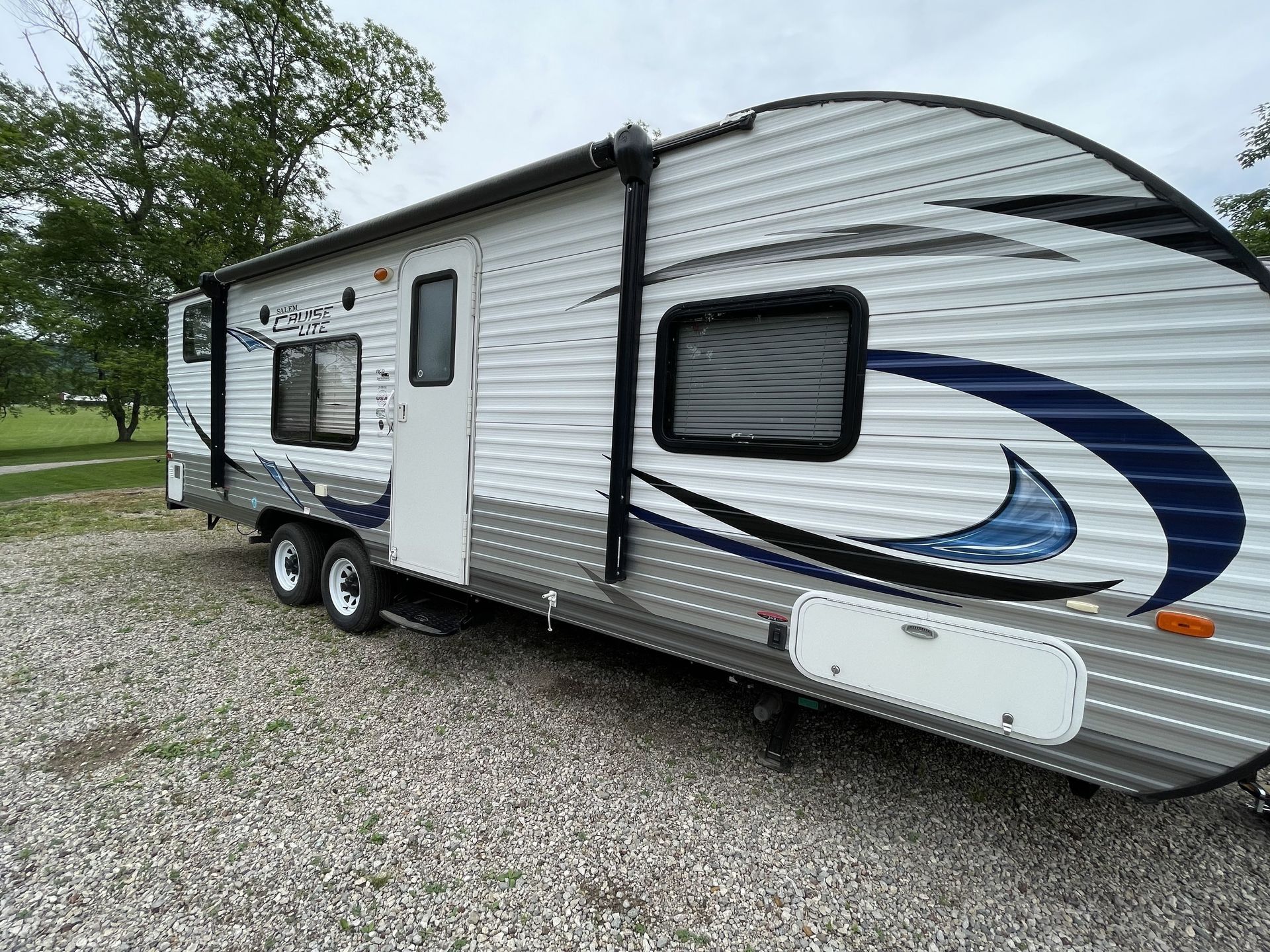 Photo 16 - 2015 Salem Travel Trailer rental photo 18