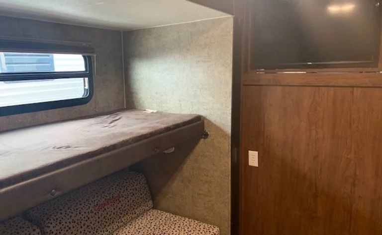 Photo 5 - 2017 Coachmen Travel Trailer rental photo 7