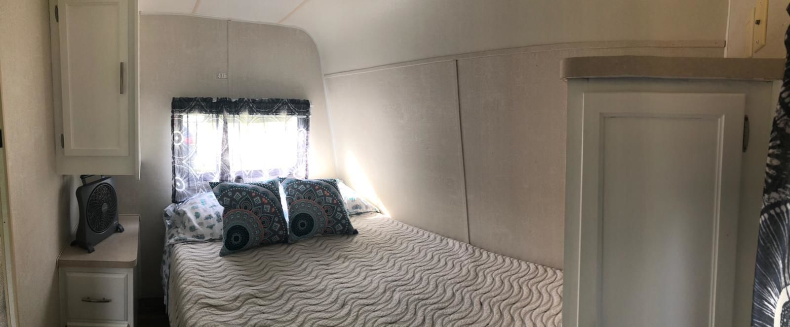 Photo 2 - 2000 Coachmen Travel Trailer rental photo 4