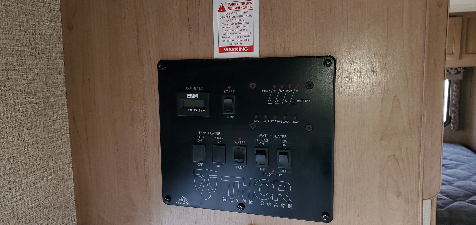 Photo 3 - 2019 Thor Class C Motorhome rental photo 8