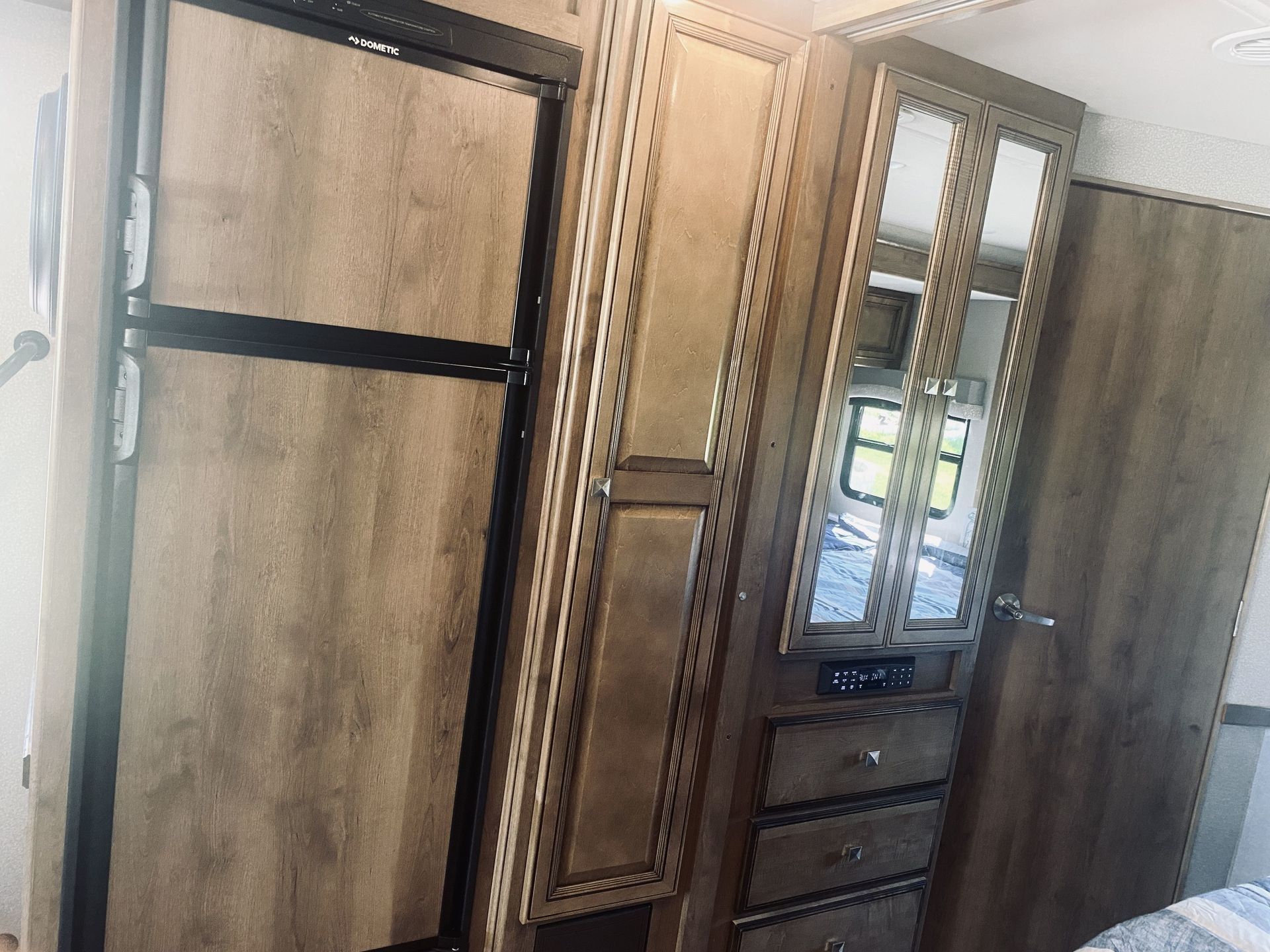 Photo 17 - 2019 Fleetwood Class A Motorhome rental photo 19