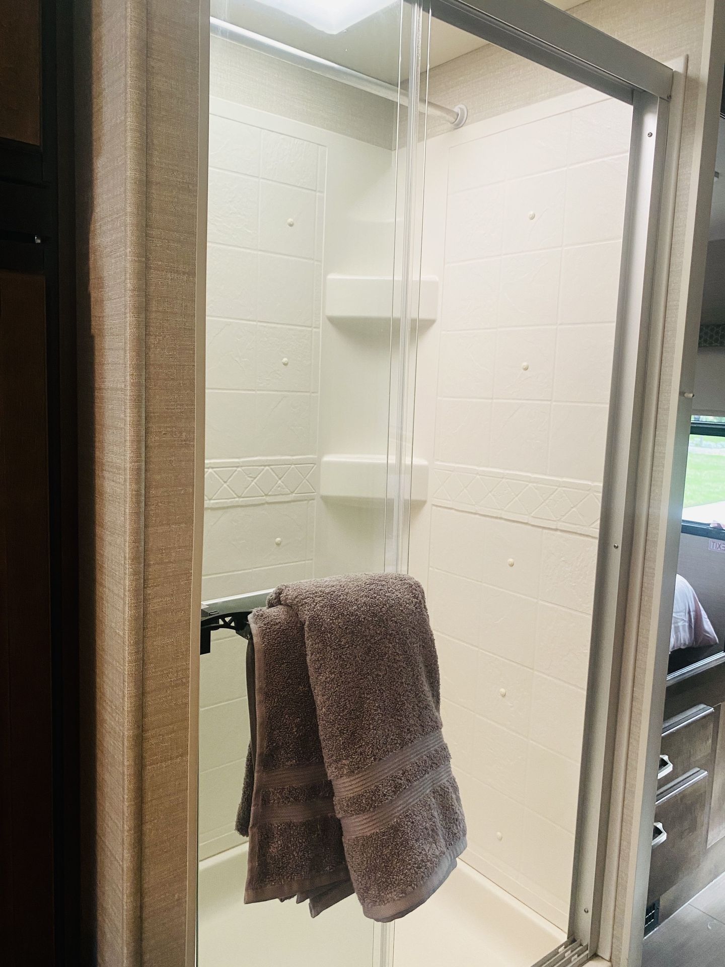Photo 3 - 2020 Jayco Class C Motorhome rental photo 5