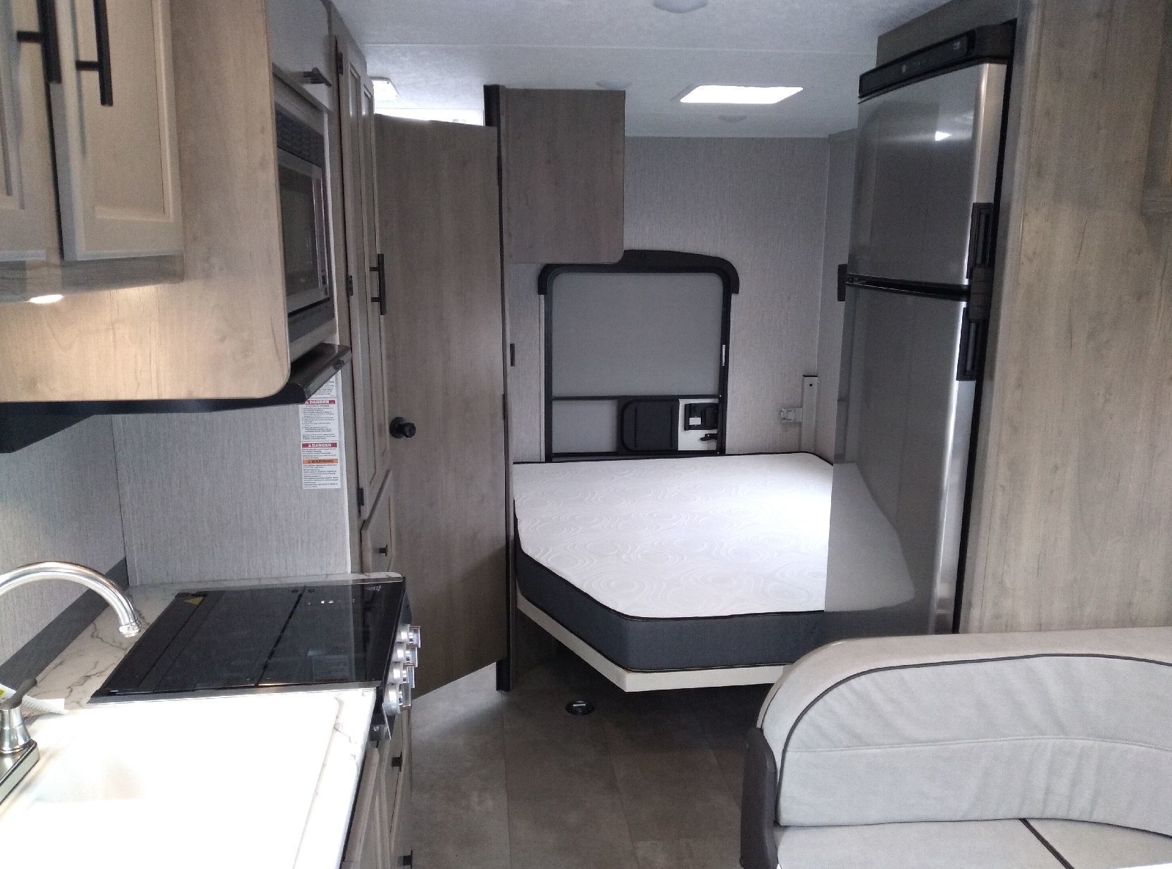 Photo 8 - 2022 Freelander Class C Motorhome rental photo 10