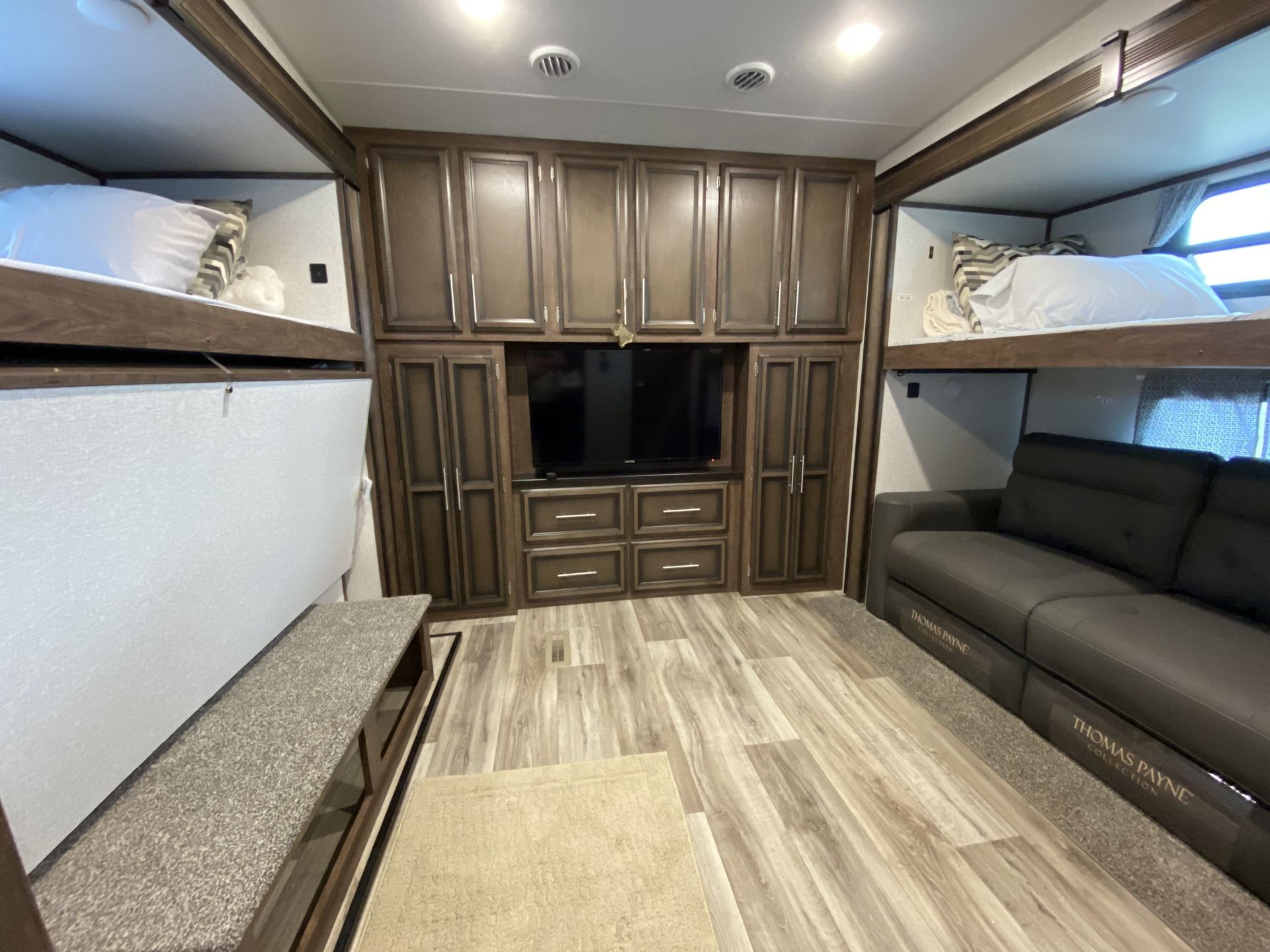 Photo 17 - 2021 K-Z Fifth Wheel rental photo 19