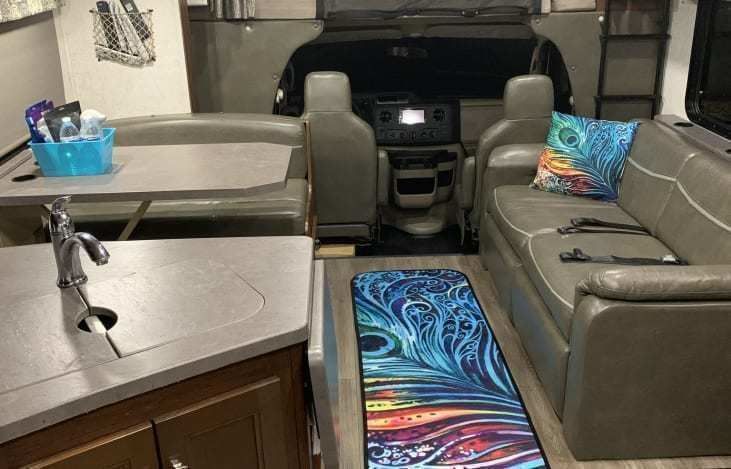 Photo 3 - 2018 Forest River Class C Motorhome rental photo 24