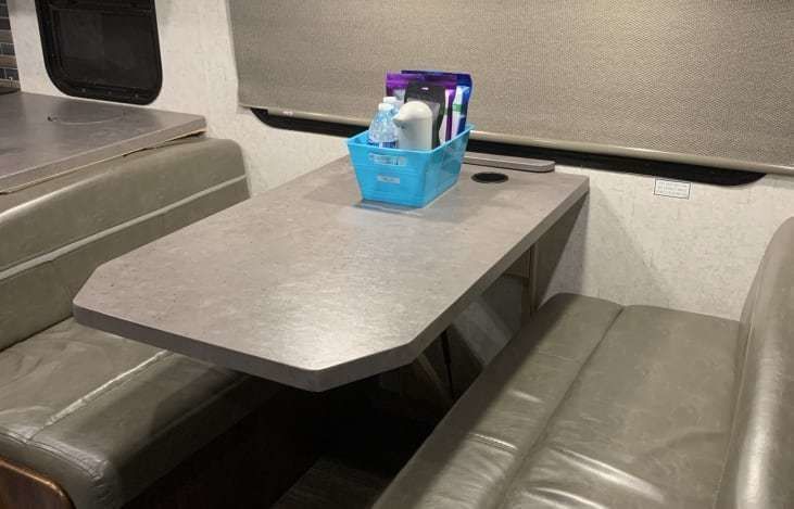 Photo 4 - 2018 Forest River Class C Motorhome rental photo 30