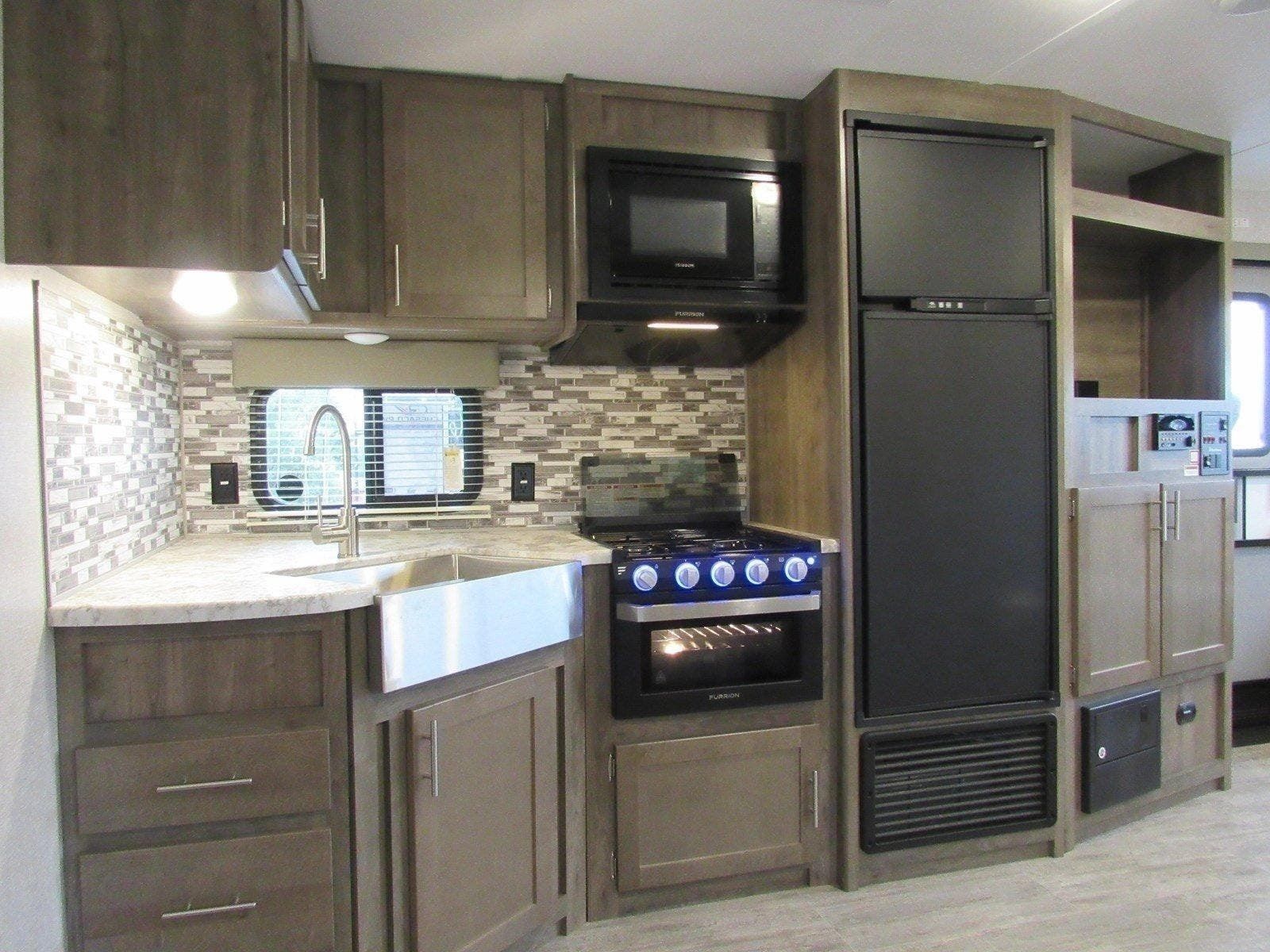 Photo 0 - 2021 Dutchmen Travel Trailer rental photo 2