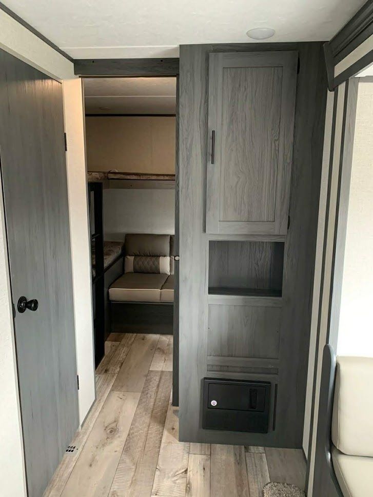 Photo 14 - 2021 Dutchmen Travel Trailer rental photo 16