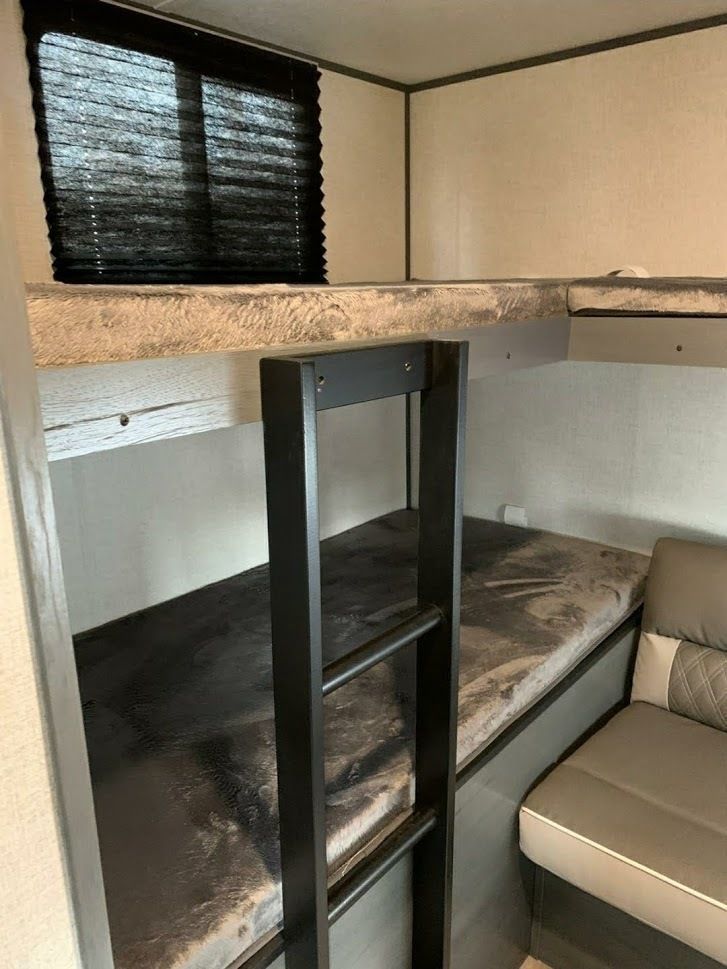 Photo 17 - 2021 Dutchmen Travel Trailer rental photo 19