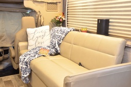 Photo 4 thumbnail 6