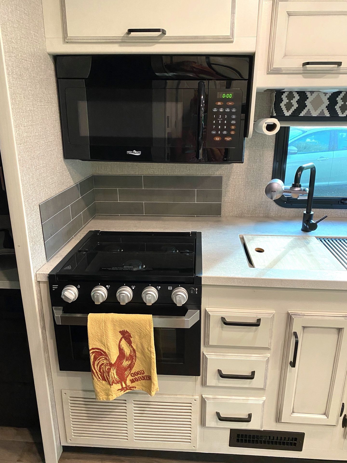 Photo 5 - 2021 Jayco Class C Motorhome rental photo 7