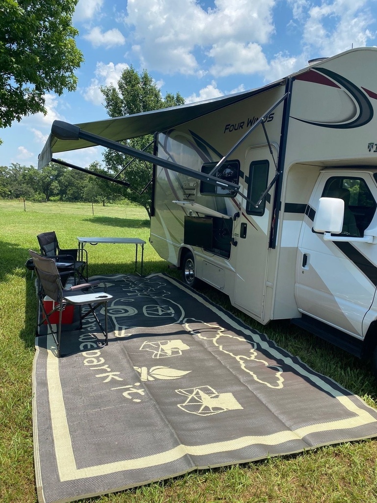 Photo 9 - 2019 Thor Motor Coach Class C Motorhome rental photo 11
