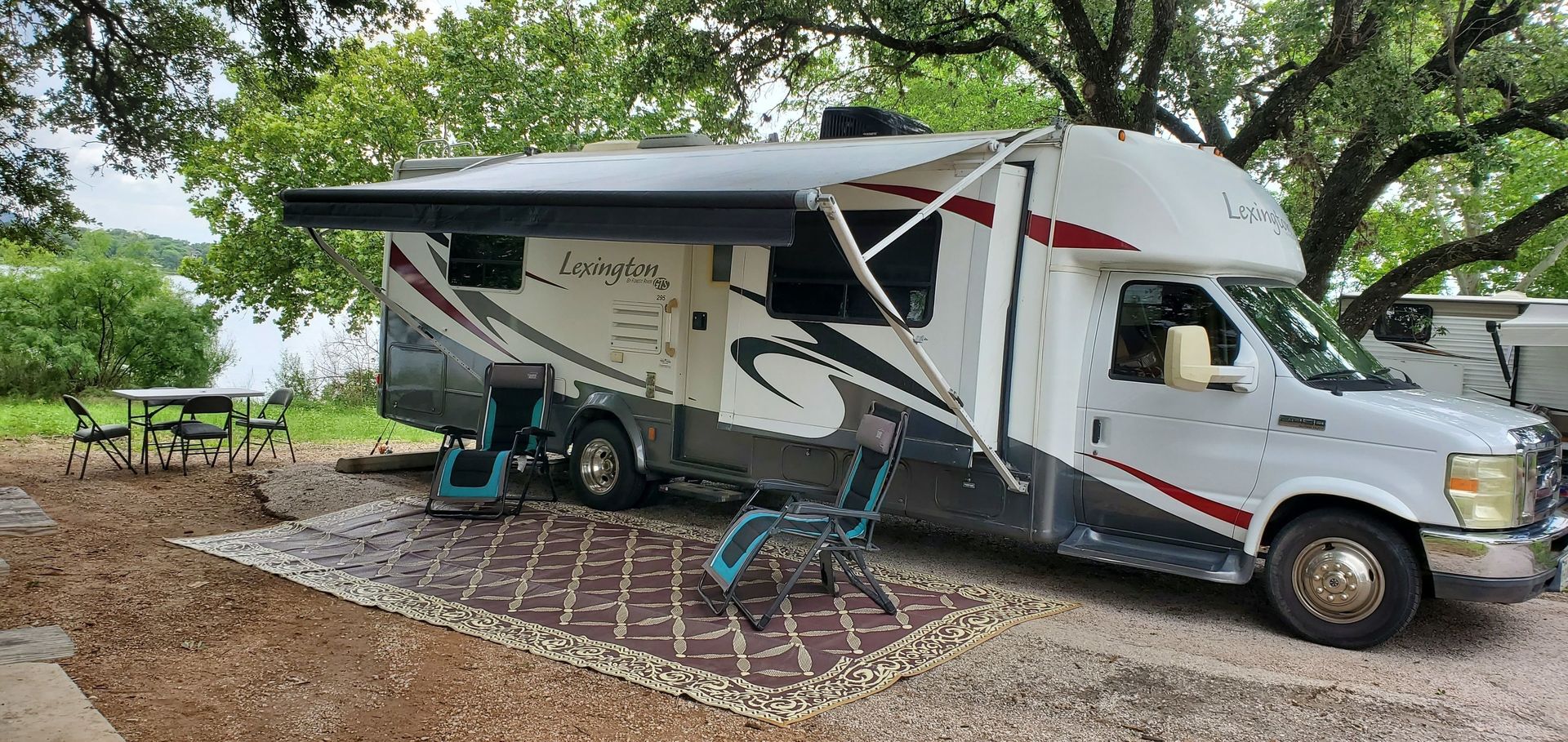 Photo 0 - 2010 Forest River Class C Motorhome rental photo 2