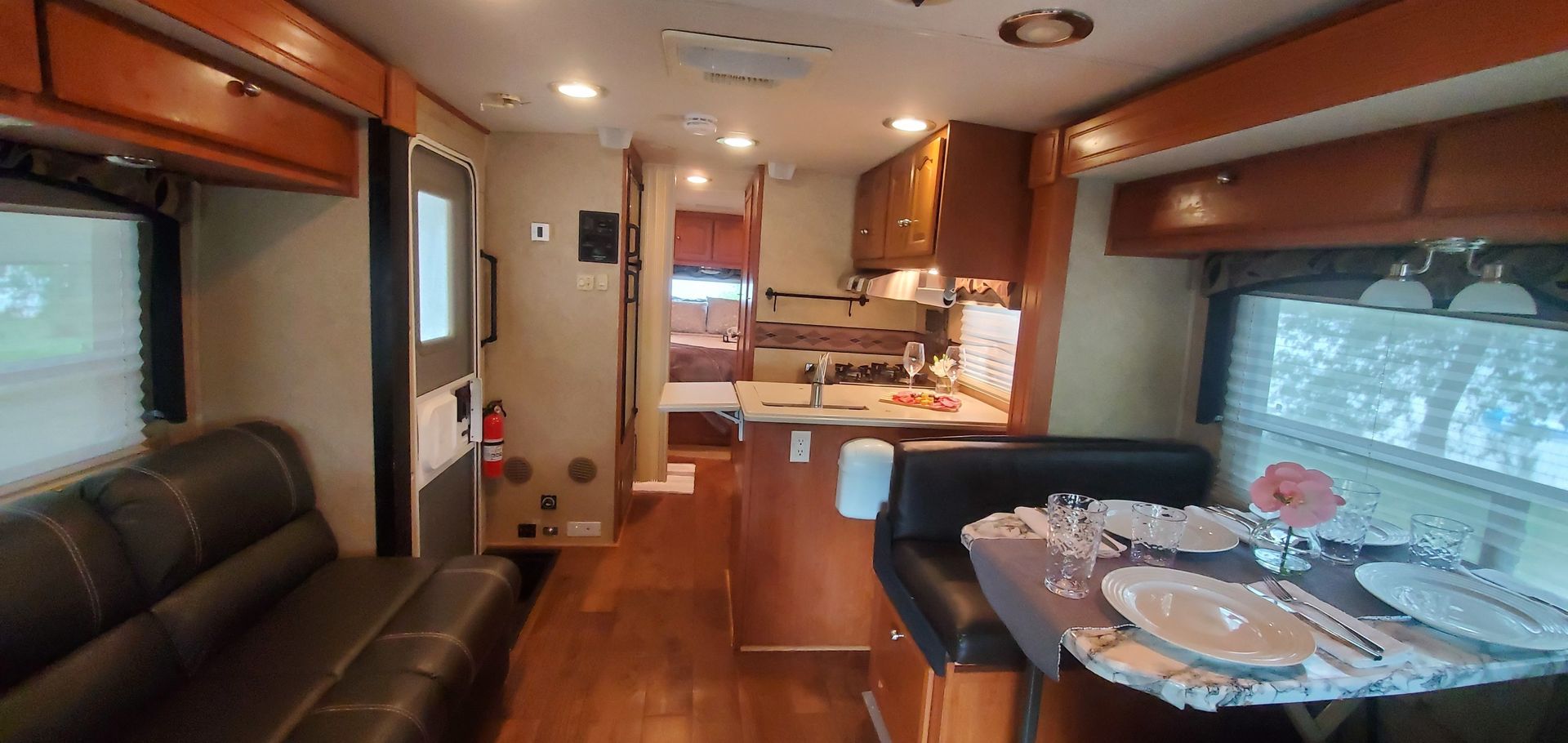 Photo 12 - 2010 Forest River Class C Motorhome rental photo 14
