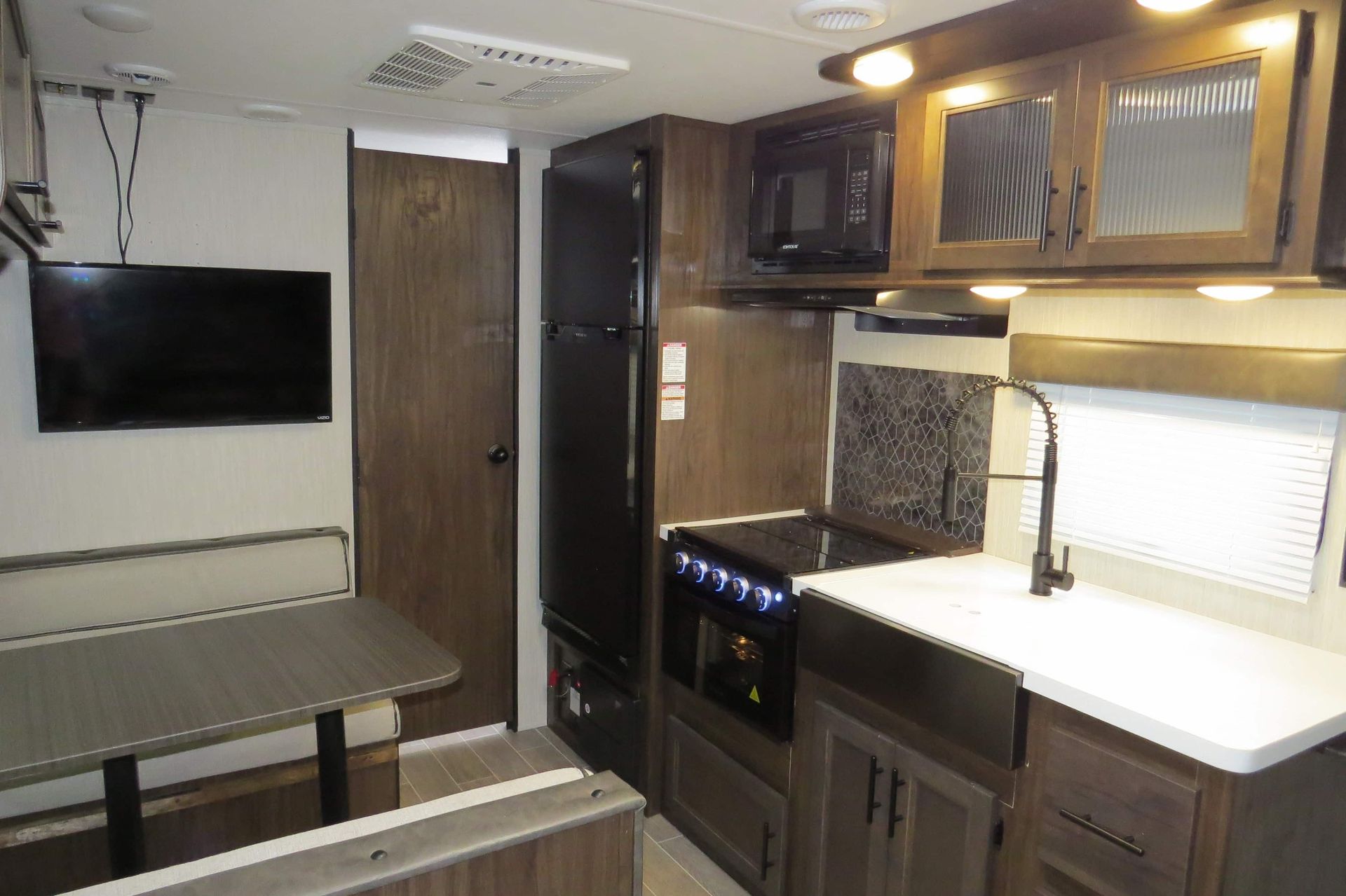 Photo 10 - 2021 Forest River Travel Trailer rental photo 12