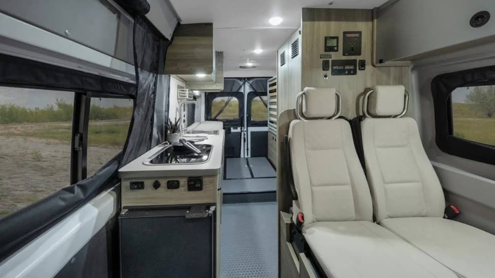 Photo 7 - 2022 Winnebago Class B Motorhome rental photo 9
