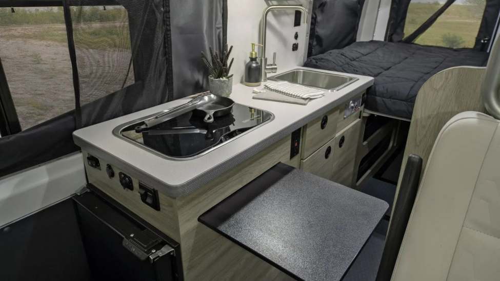 Photo 9 - 2022 Winnebago Class B Motorhome rental photo 11