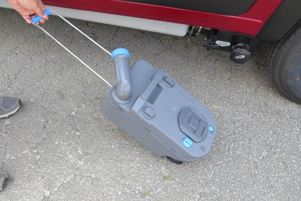 Photo 21 - 2022 Winnebago Class B Motorhome rental photo 23