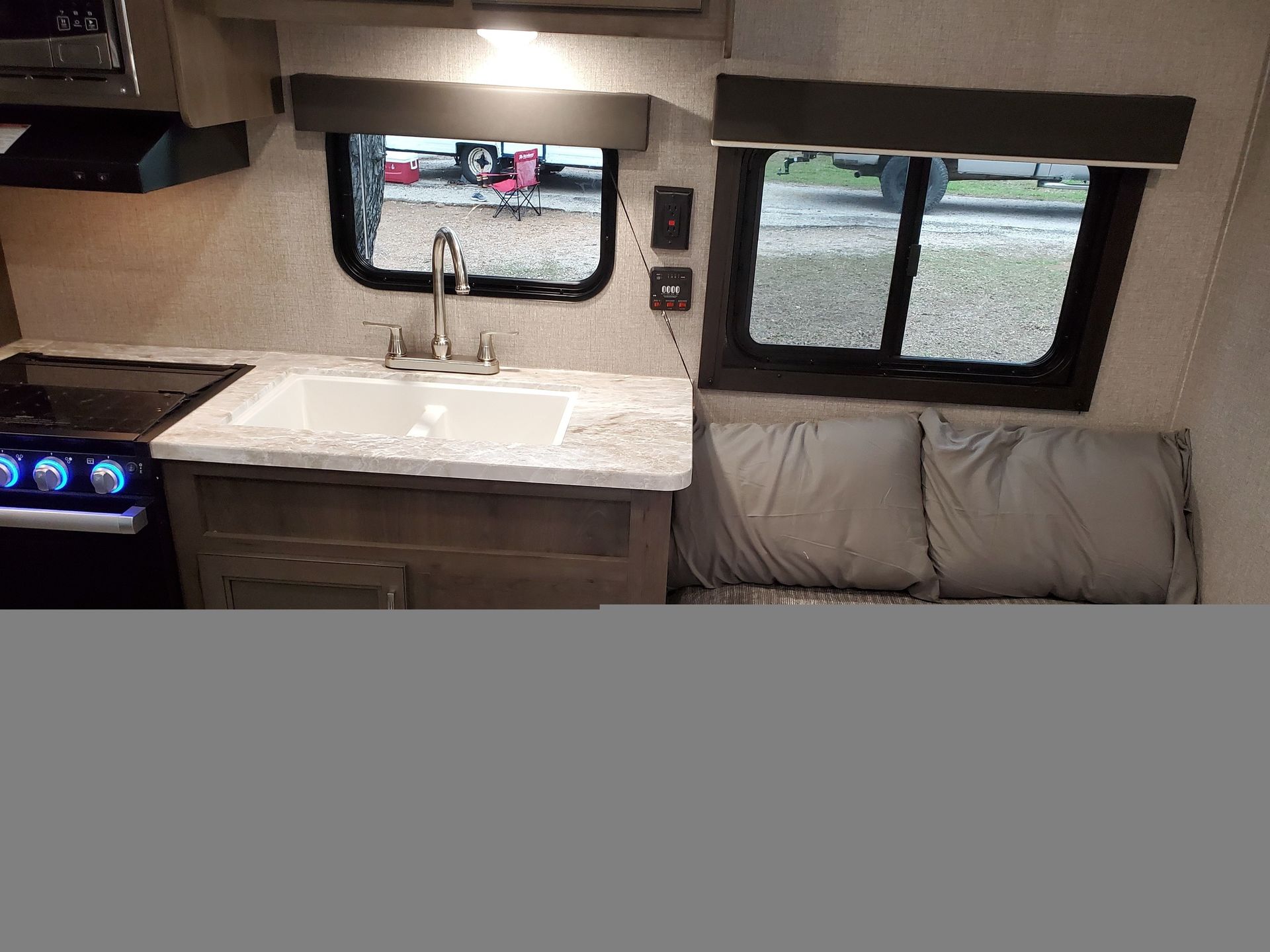 Photo 12 - 2021 Jayco Travel Trailer rental photo 14