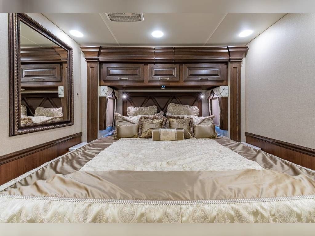 Photo 9 - 2019 Entegra Coach Class A Motorhome rental photo 15