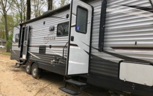 2020 Pioneer Pioneer Toy Hauler for rent in Benton, AR