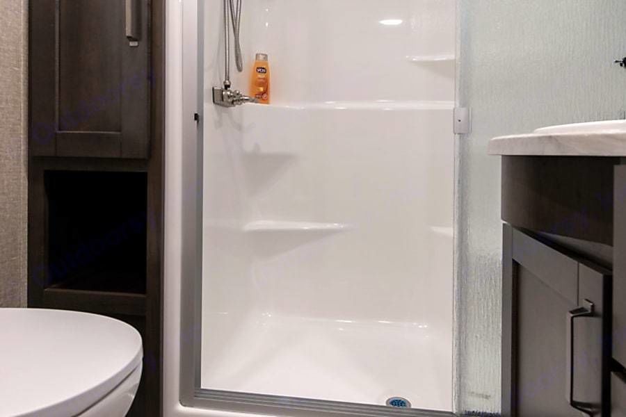 Photo 5 - 2019 Grand Design Fifth Wheel rental photo 7