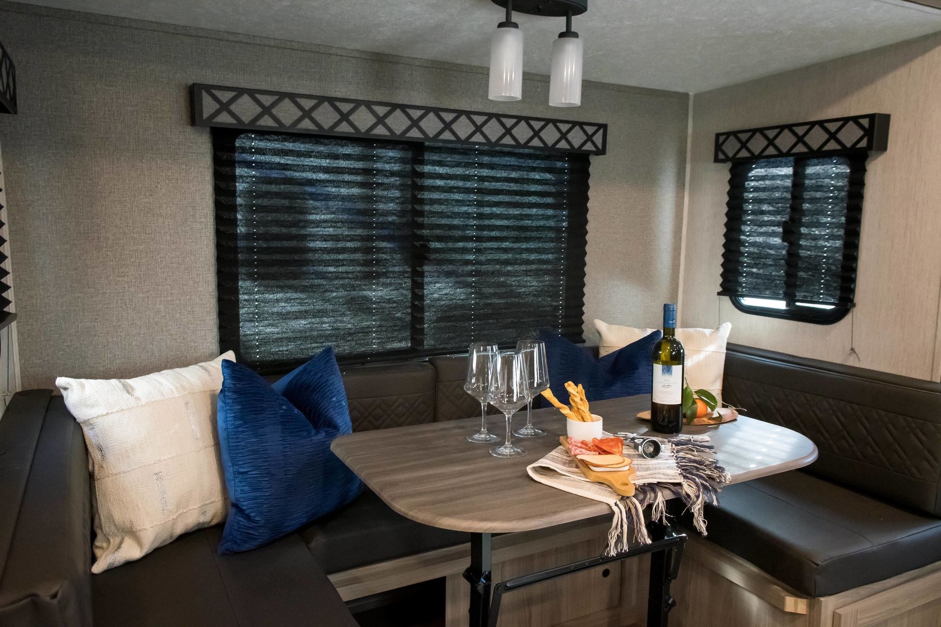 Photo 0 - 2021 Coachmen Travel Trailer rental photo 3