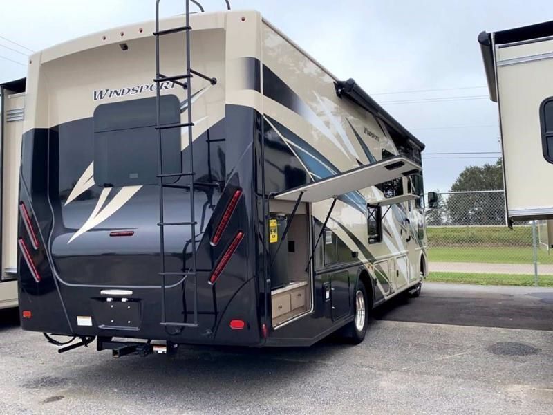 Photo 0 - 2020 Thor Motor Coach Class A Motorhome rental photo 3
