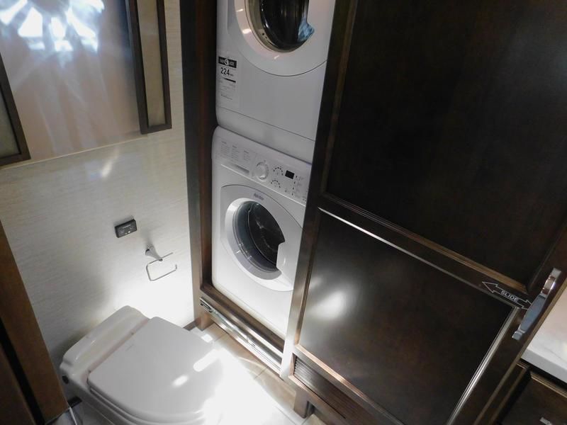 Photo 2 - 2020 Thor Motor Coach Class A Motorhome rental photo 14