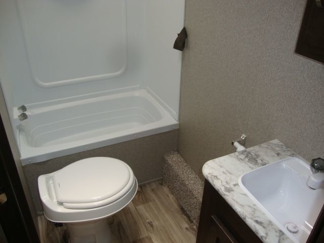 Photo 11 - 2019 Keystone Travel Trailer rental photo 13