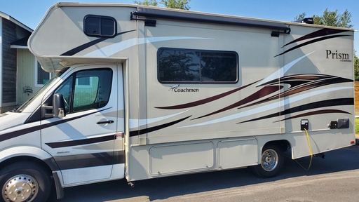 2015 Mercedes-Benz 2150 LE Class C Motorhome for rent in Castle Rock, WA