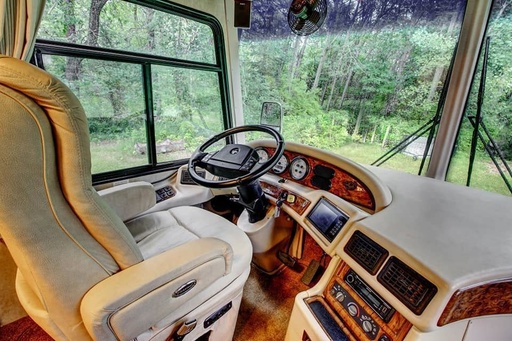 2007 Alpine Limited Class A Motorhome for rent in Pequot Lakes, MN