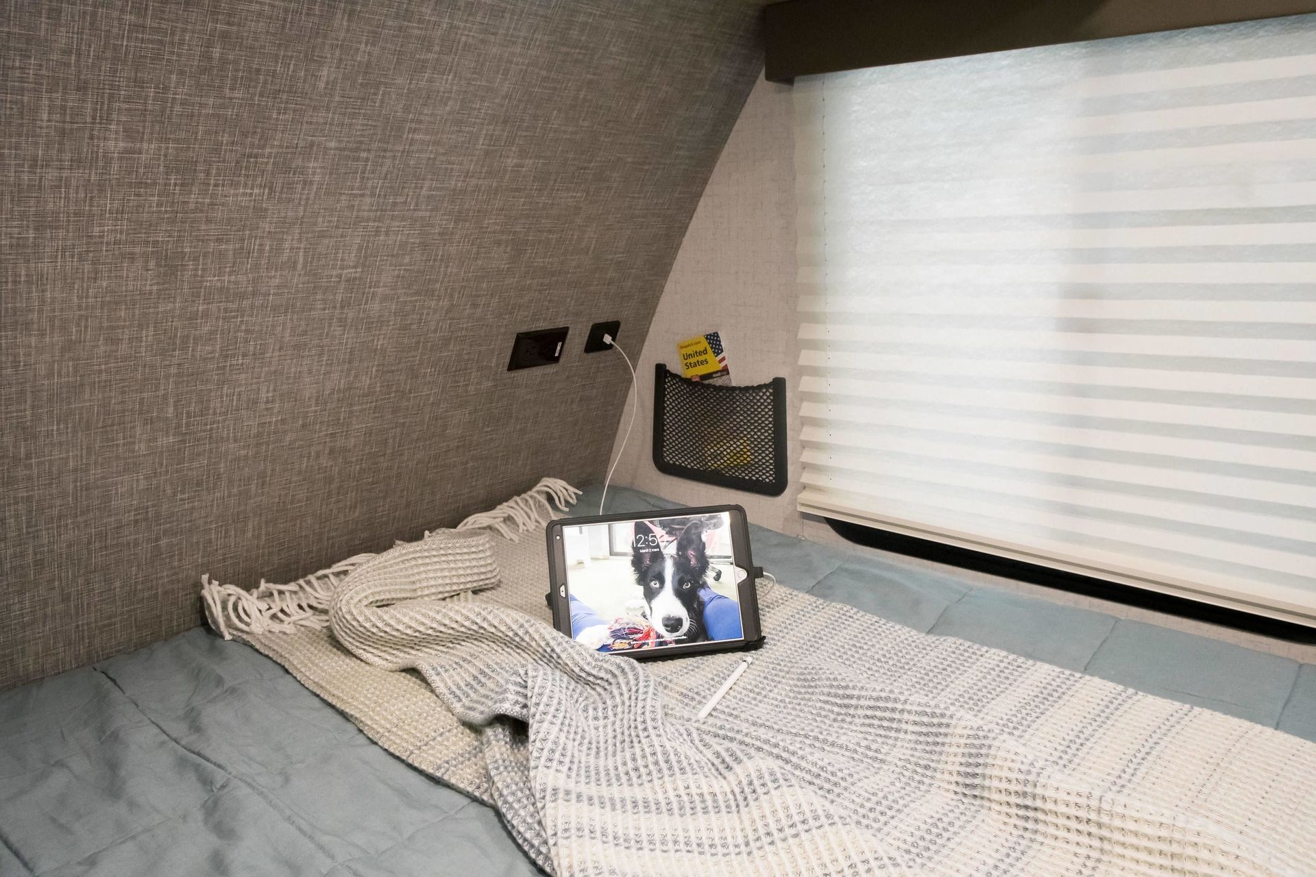 Photo 10 - 2021 Winnebago Micro Minnie Travel Trailer rental photo 12