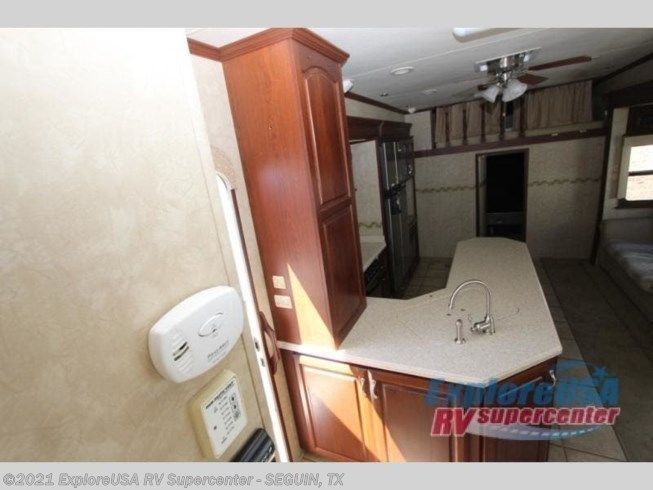 Photo 3 - 2007 K-Z Manufacturing Fifth Wheel rental photo 5